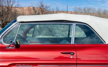Pontiac-Catalina-1961-Coronado-Red-Red-and-white-54