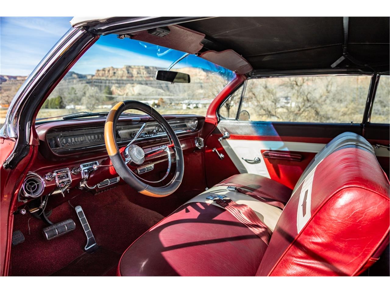 Pontiac-Catalina-1961-Coronado-Red-Red-and-white-66