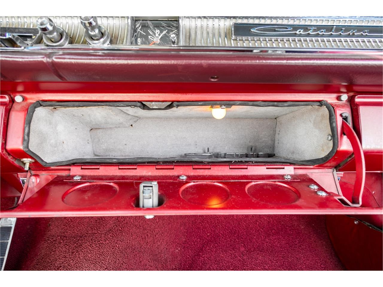 Pontiac-Catalina-1961-Coronado-Red-Red-and-white-71