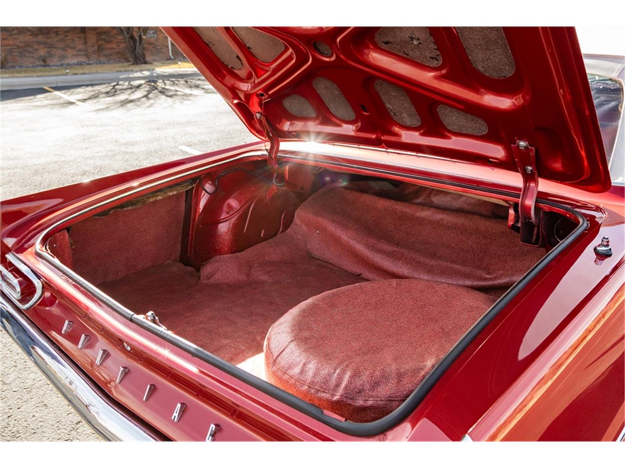 Pontiac-Catalina-1961-Coronado-Red-Red-and-white-79