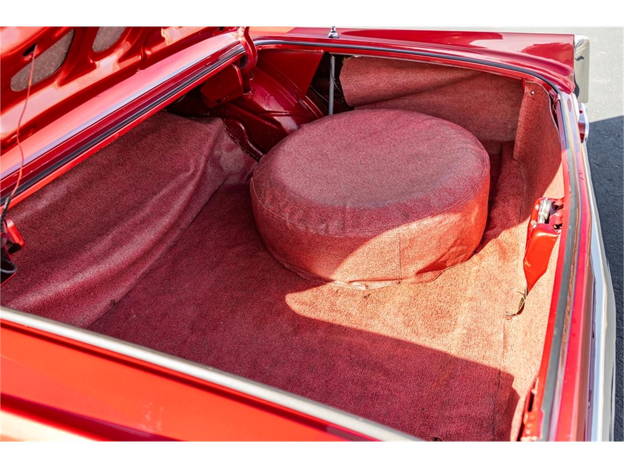 Pontiac-Catalina-1961-Coronado-Red-Red-and-white-80