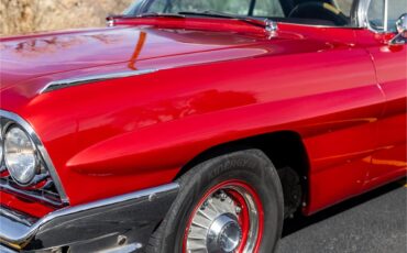 Pontiac-Catalina-1961-Coronado-Red-Red-and-white-92
