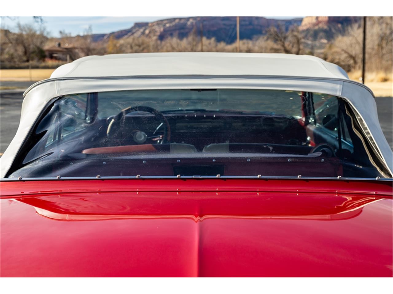 Pontiac-Catalina-1961-Coronado-Red-Red-and-white-95