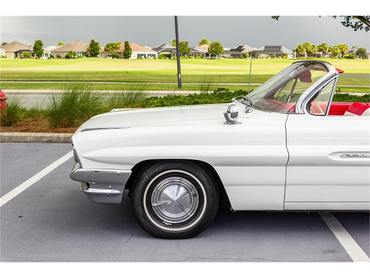 Pontiac-Catalina-1961-Shelltone-Ivory-Red-and-white-20