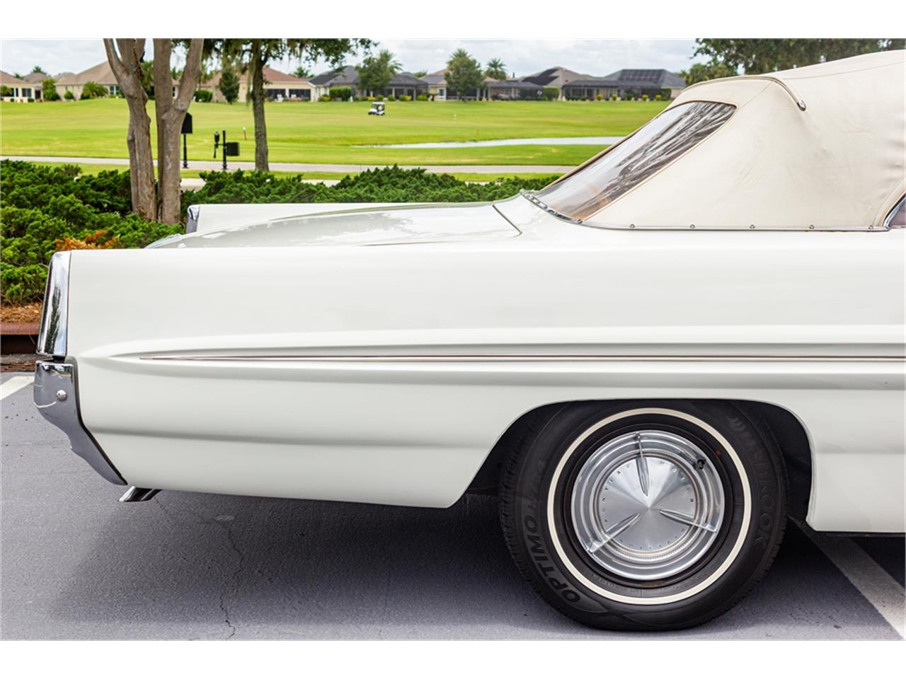 Pontiac-Catalina-1961-Shelltone-Ivory-Red-and-white-21