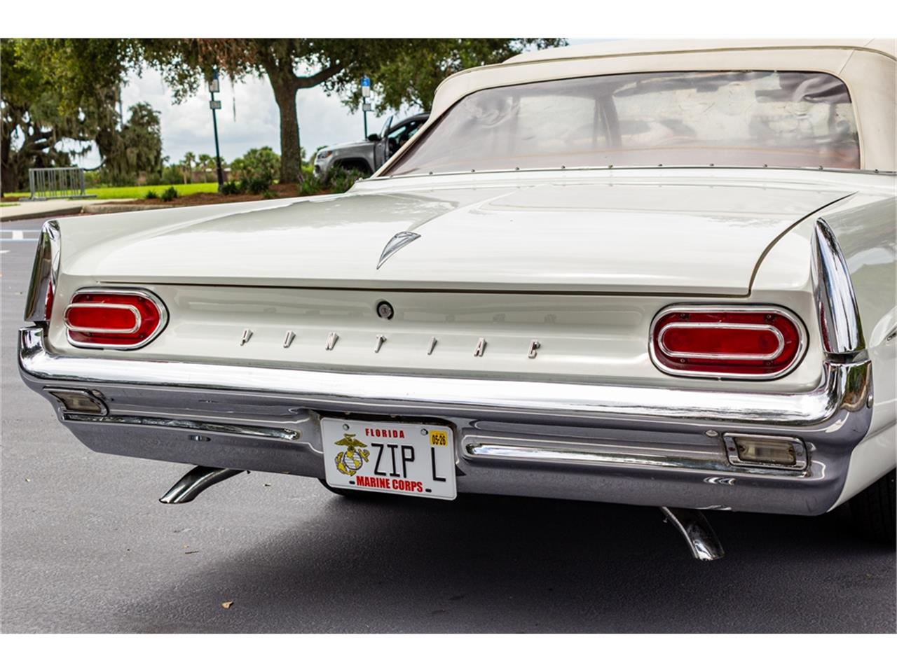 Pontiac-Catalina-1961-Shelltone-Ivory-Red-and-white-26