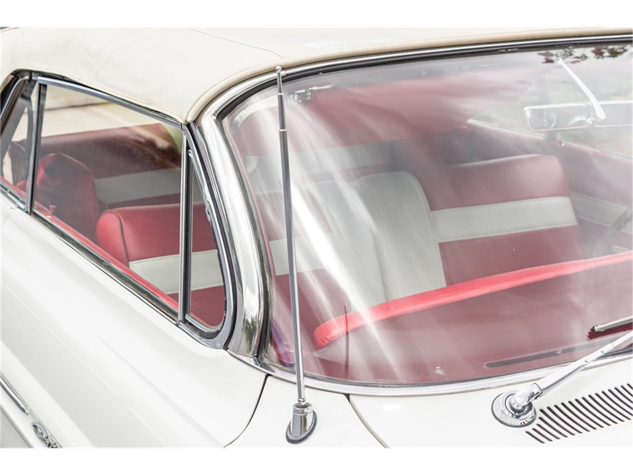 Pontiac-Catalina-1961-Shelltone-Ivory-Red-and-white-35