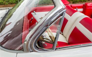 Pontiac-Catalina-1961-Shelltone-Ivory-Red-and-white-38