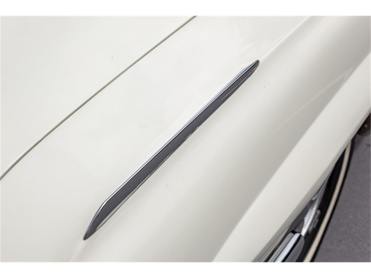 Pontiac-Catalina-1961-Shelltone-Ivory-Red-and-white-50