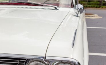 Pontiac-Catalina-1961-Shelltone-Ivory-Red-and-white-52
