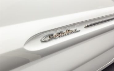Pontiac-Catalina-1961-Shelltone-Ivory-Red-and-white-53
