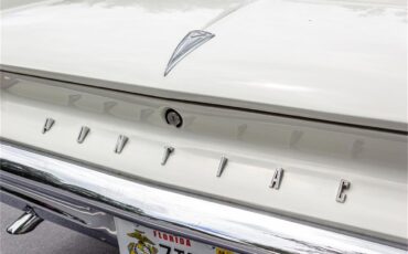 Pontiac-Catalina-1961-Shelltone-Ivory-Red-and-white-58