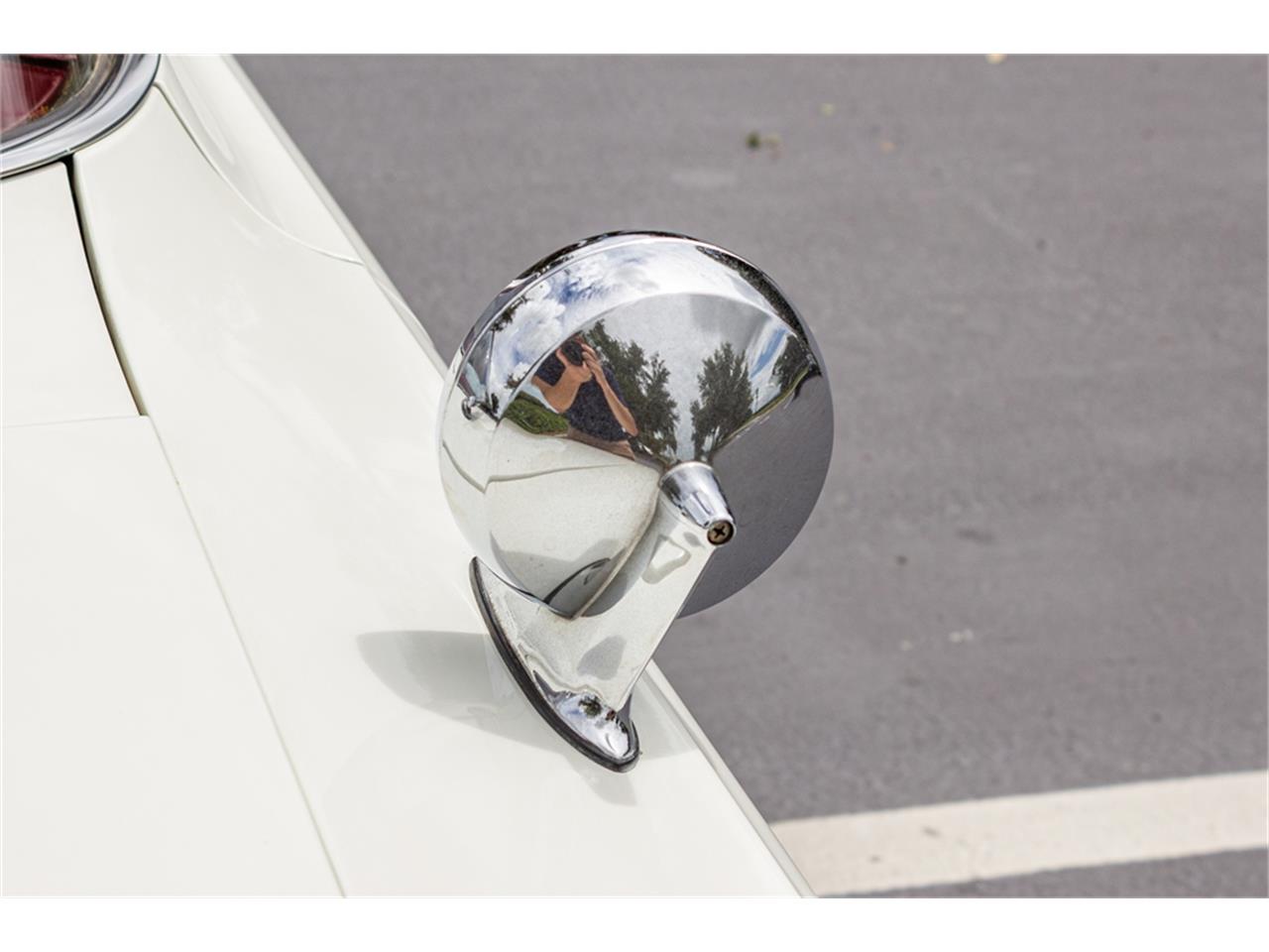 Pontiac-Catalina-1961-Shelltone-Ivory-Red-and-white-62