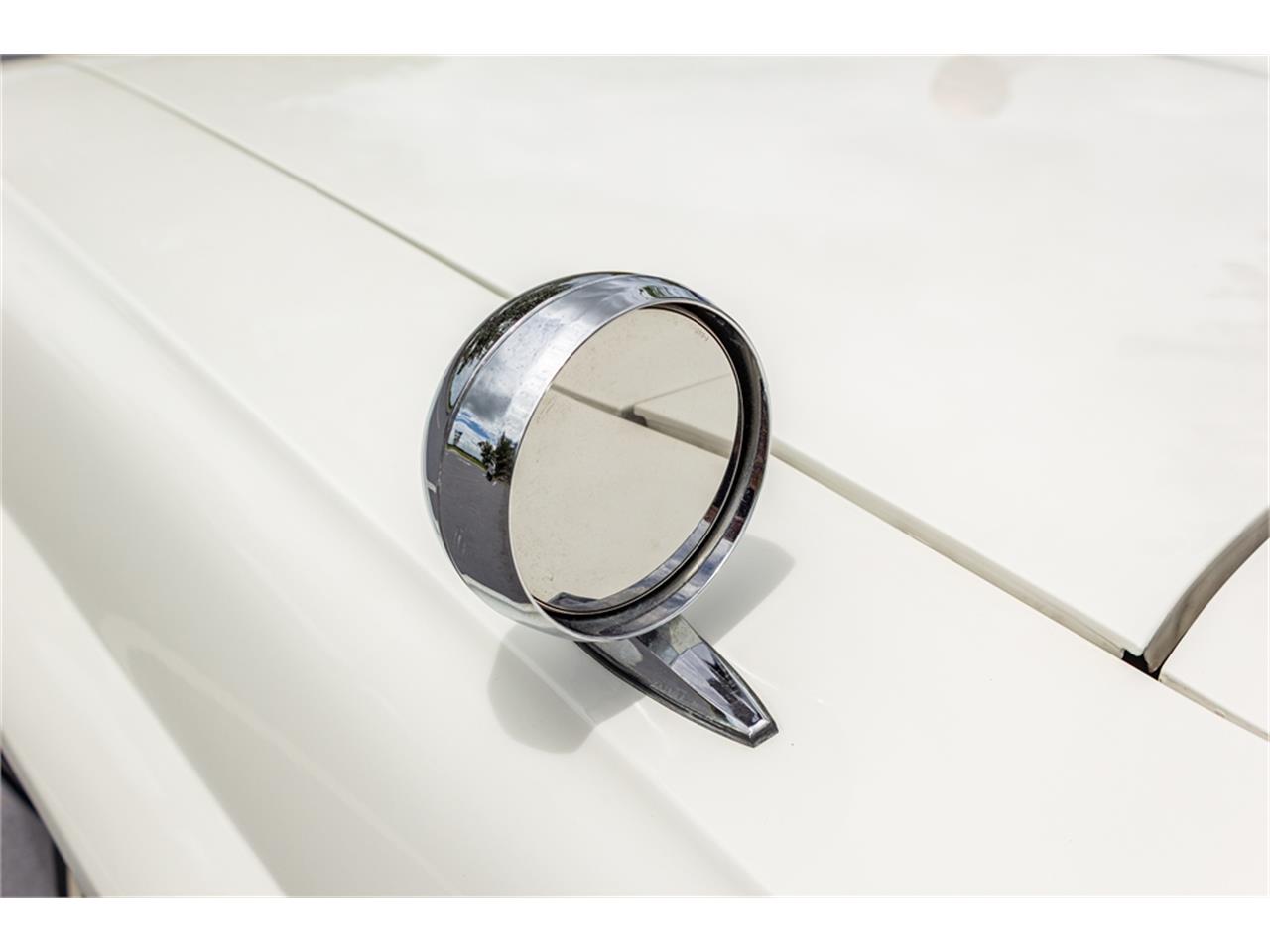 Pontiac-Catalina-1961-Shelltone-Ivory-Red-and-white-63