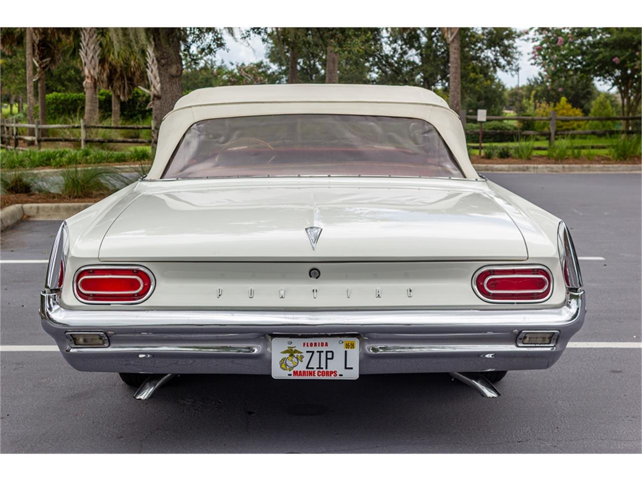 Pontiac-Catalina-1961-Shelltone-Ivory-Red-and-white-66