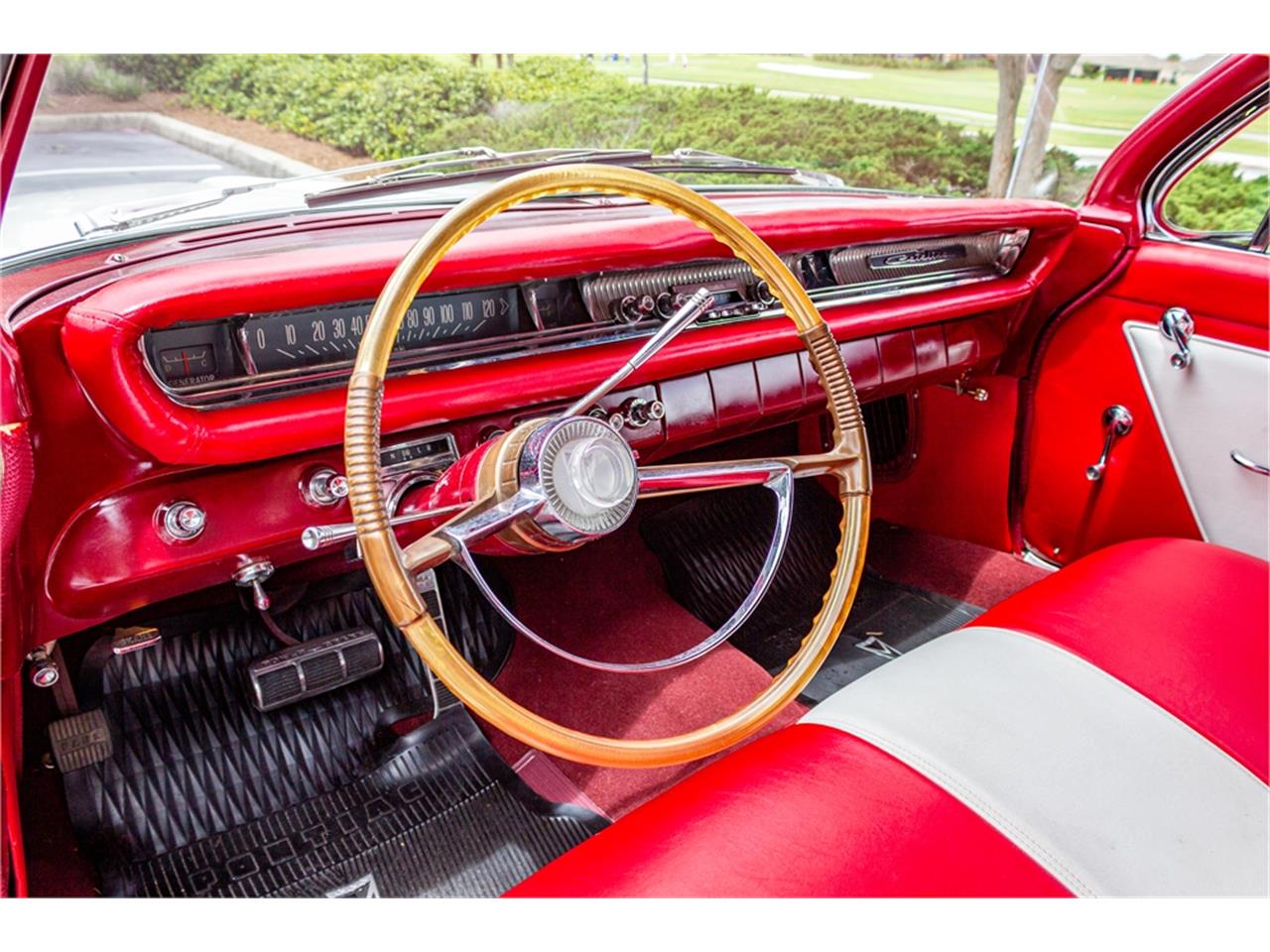 Pontiac-Catalina-1961-Shelltone-Ivory-Red-and-white-71