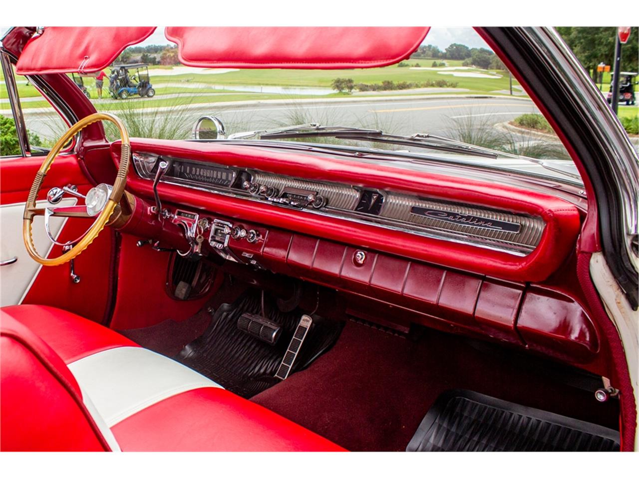 Pontiac-Catalina-1961-Shelltone-Ivory-Red-and-white-74