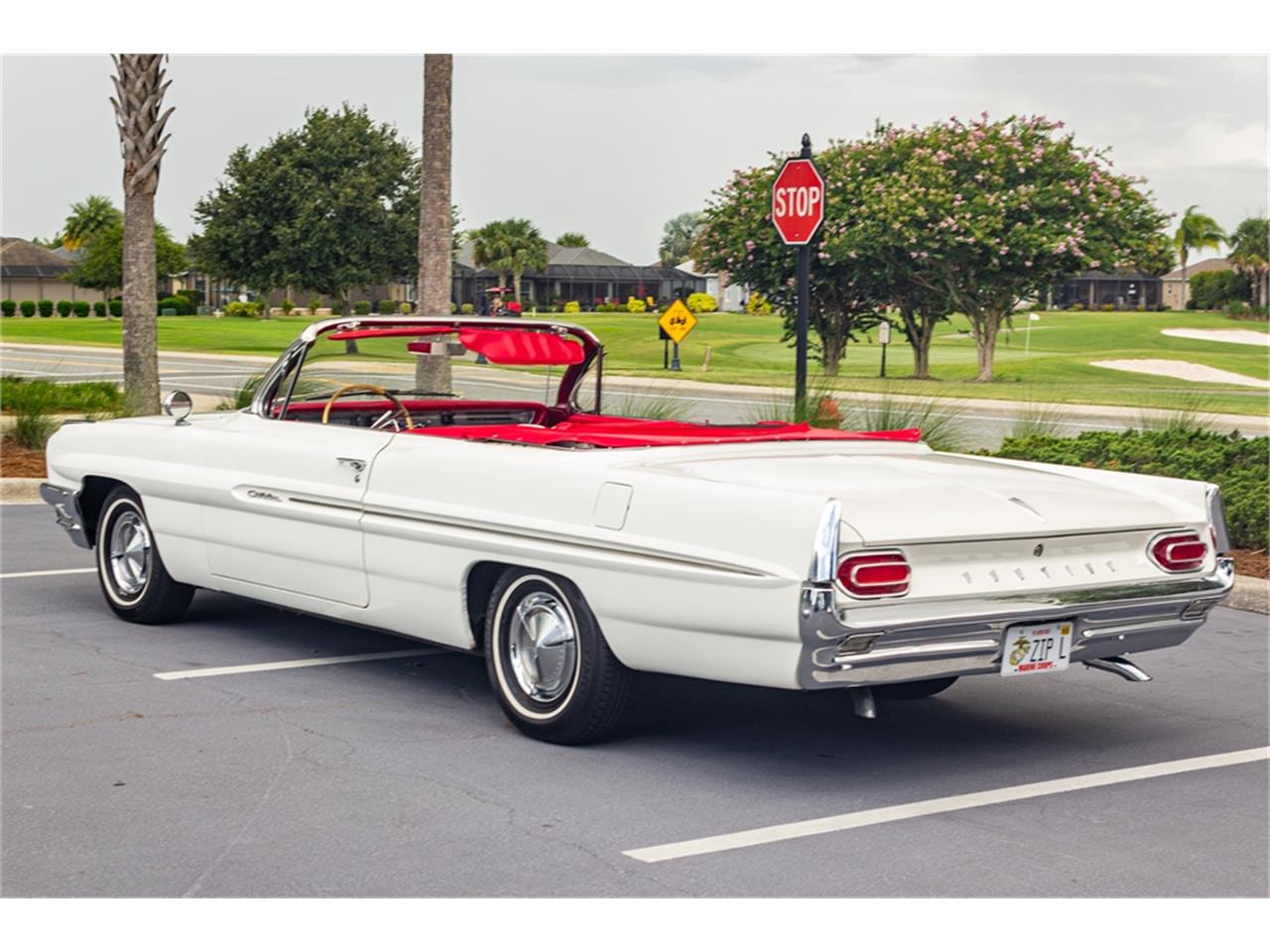 Pontiac-Catalina-1961-Shelltone-Ivory-Red-and-white-8