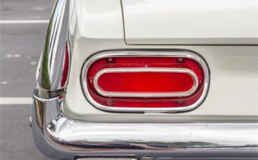 Pontiac-Catalina-1961-Shelltone-Ivory-Red-and-white-96