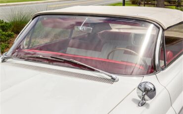 Pontiac-Catalina-1961-Shelltone-Ivory-Red-and-white-97