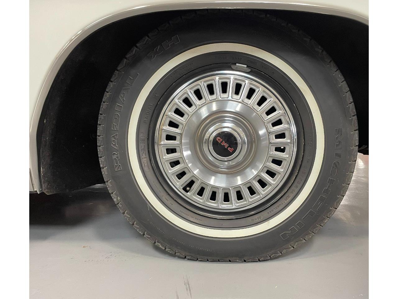 Pontiac-Catalina-1967-White-Blue-25