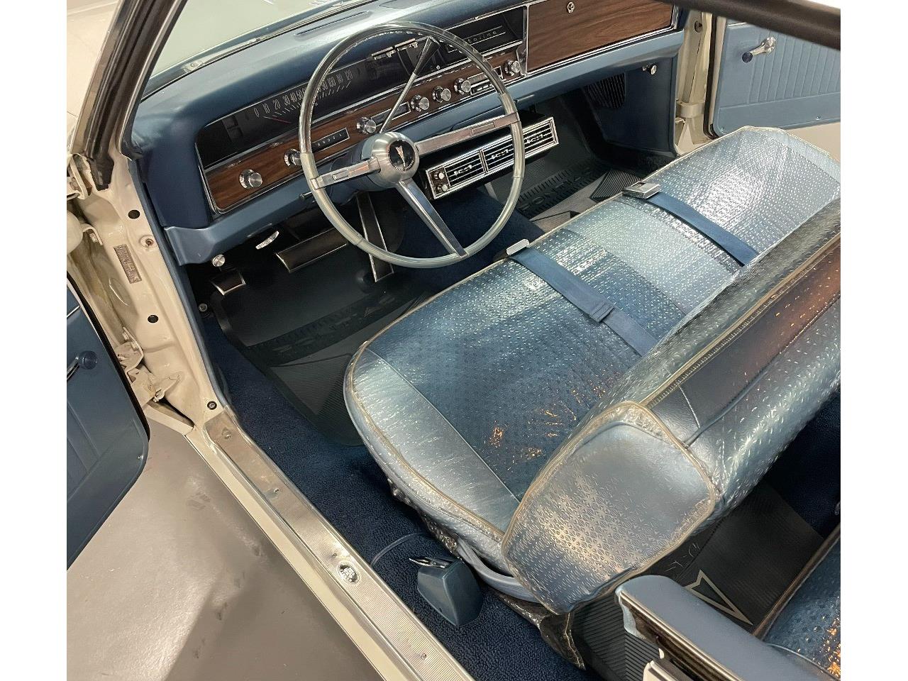 Pontiac-Catalina-1967-White-Blue-5