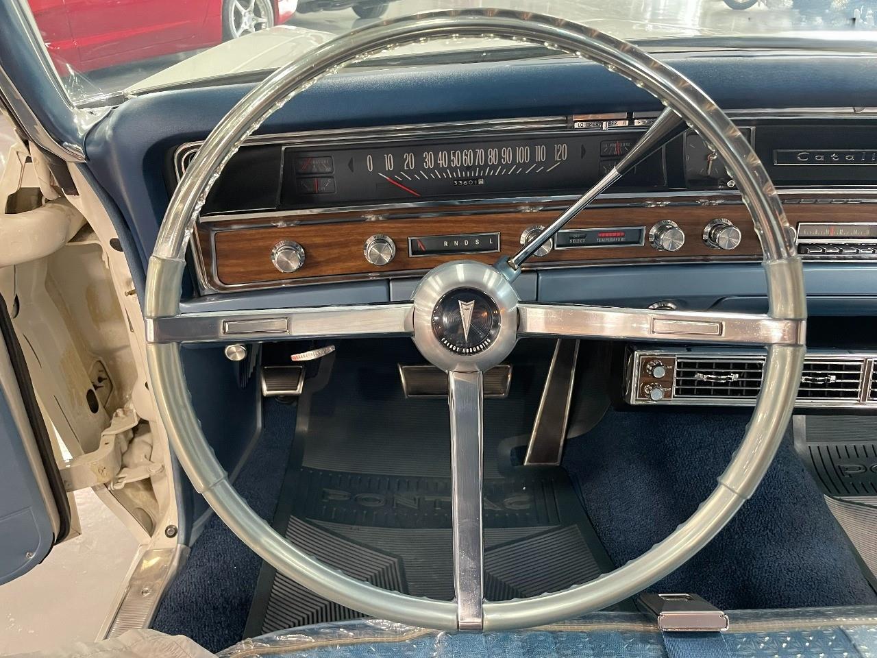 Pontiac-Catalina-1967-White-Blue-6