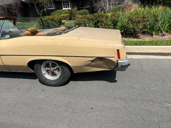Pontiac-Catalina-1972-4