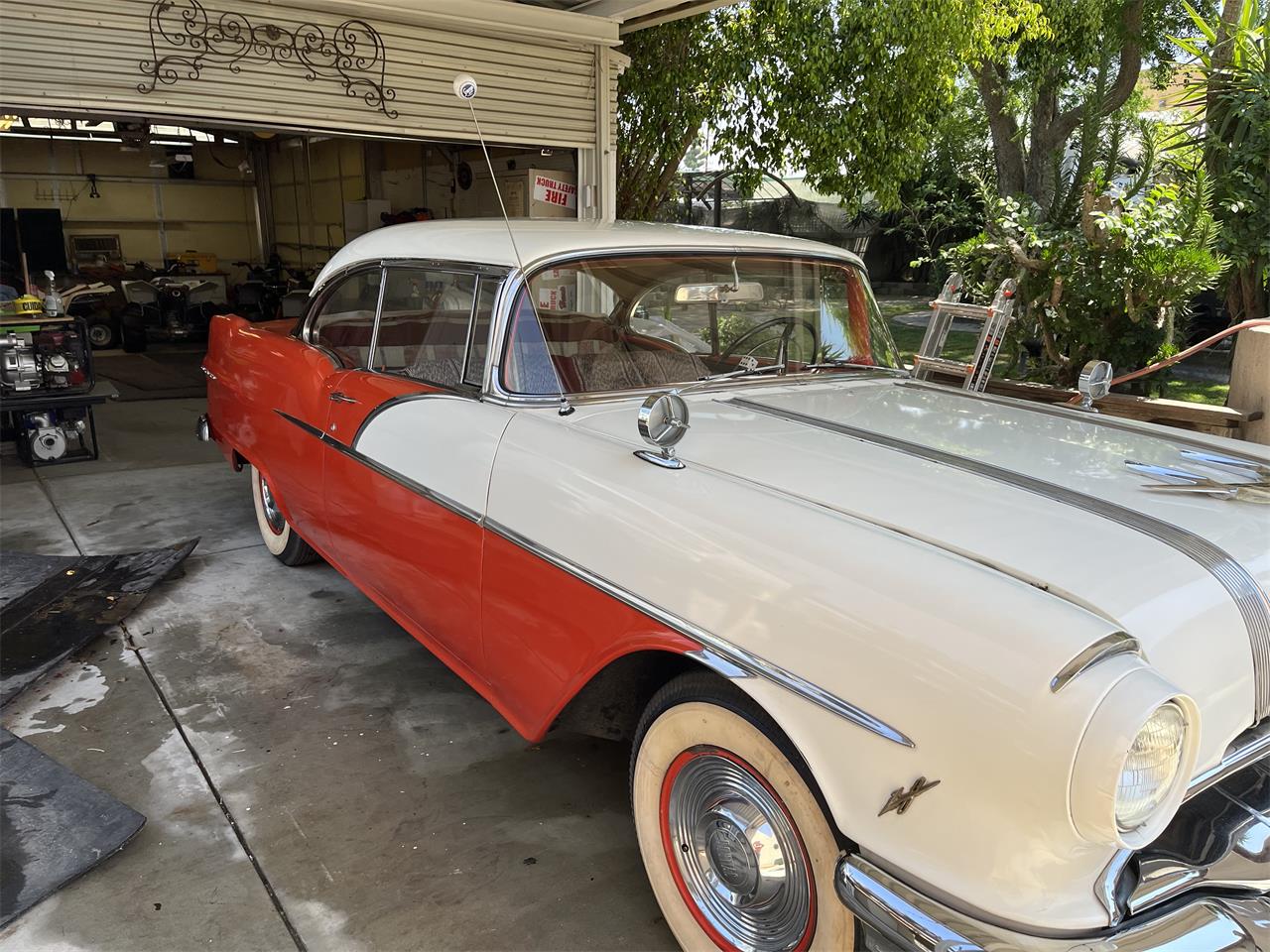 Pontiac-Chieftain-1956-Red-and-white-Black-and-red-1