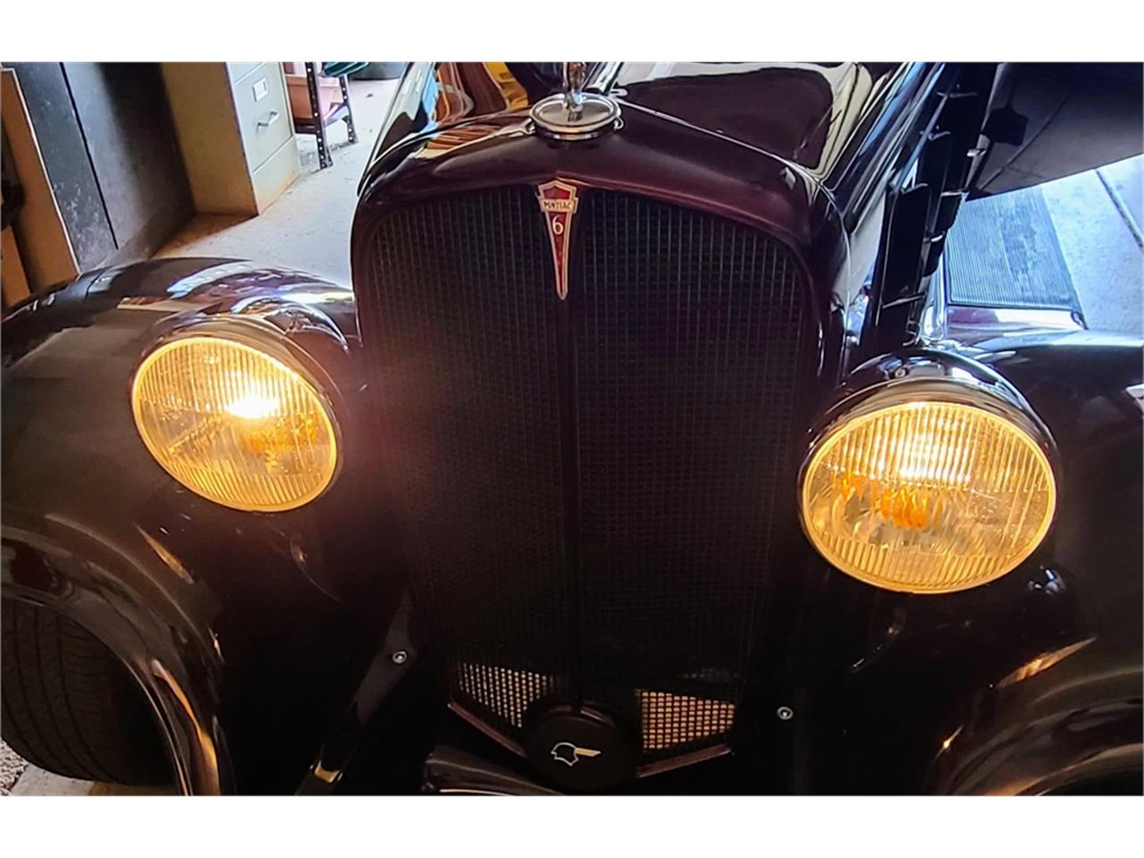 Pontiac-Custom-1932-Candy-App-Brandywine-Gray-20