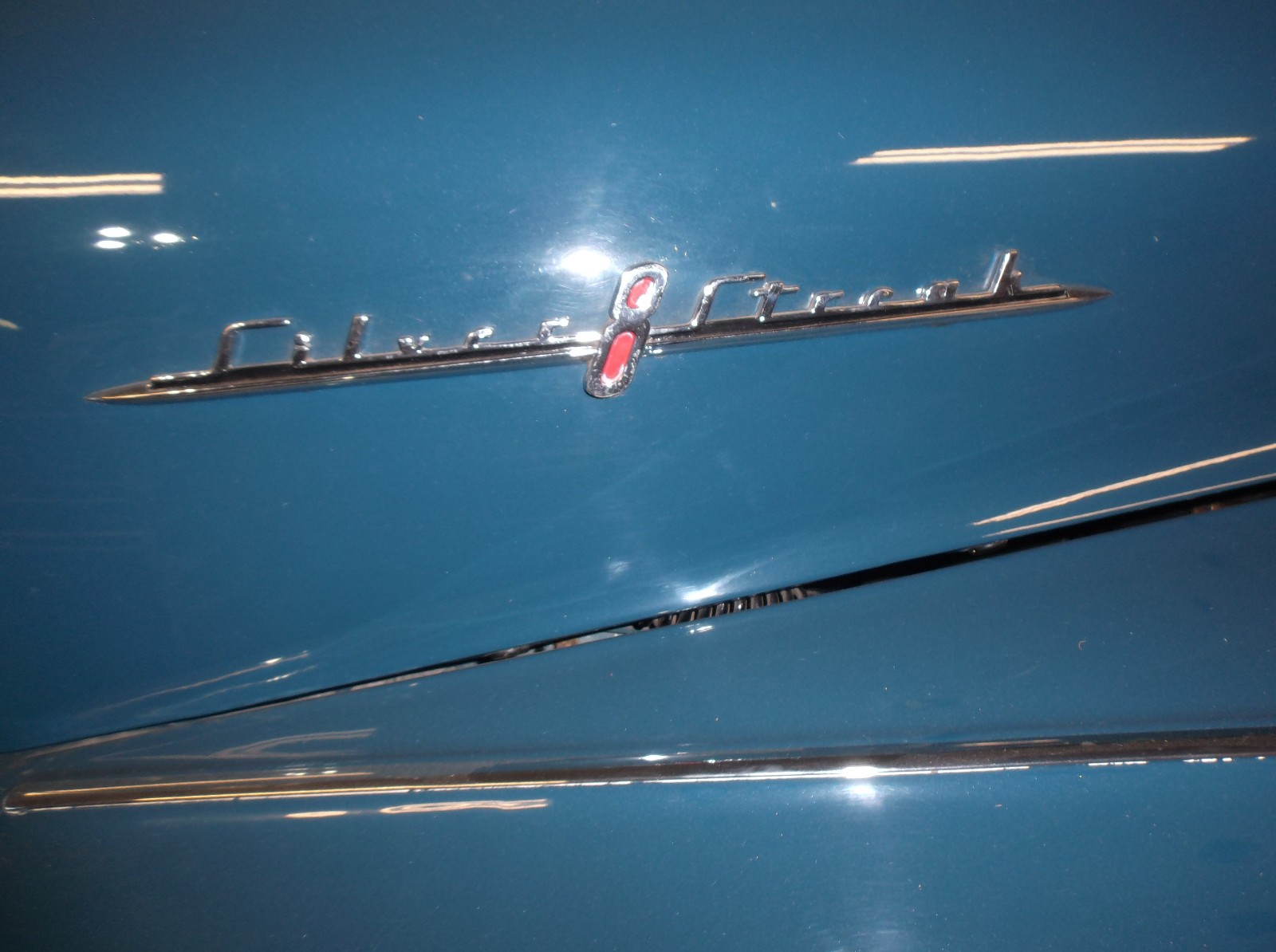 Pontiac-Deluxe-Series-Silver-Streak-1948-Fastback-17