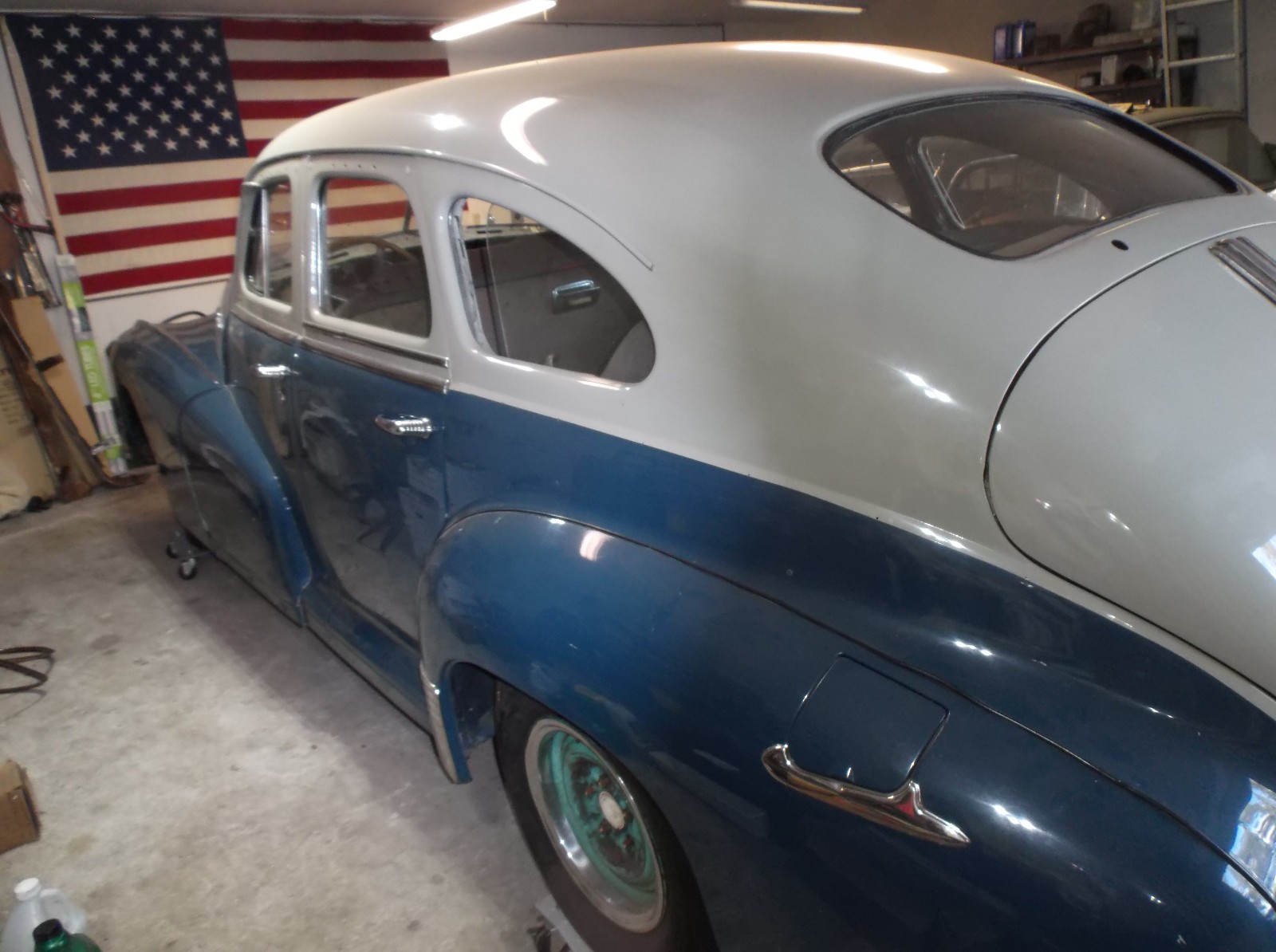 Pontiac-Deluxe-Series-Silver-Streak-1948-Fastback-6