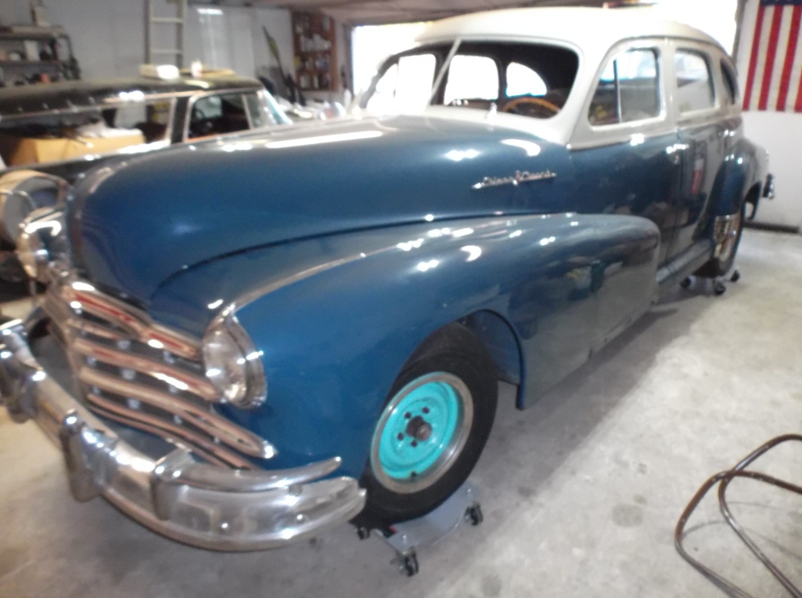 Pontiac-Deluxe-Series-Silver-Streak-1948-Fastback