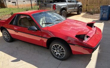 Pontiac-Fiero-1984-Coupe-5