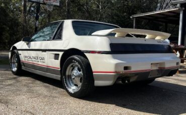 Pontiac-Fiero-1984-White-21