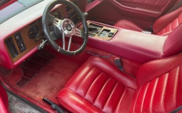Pontiac-Fiero-1986-Coupe-4