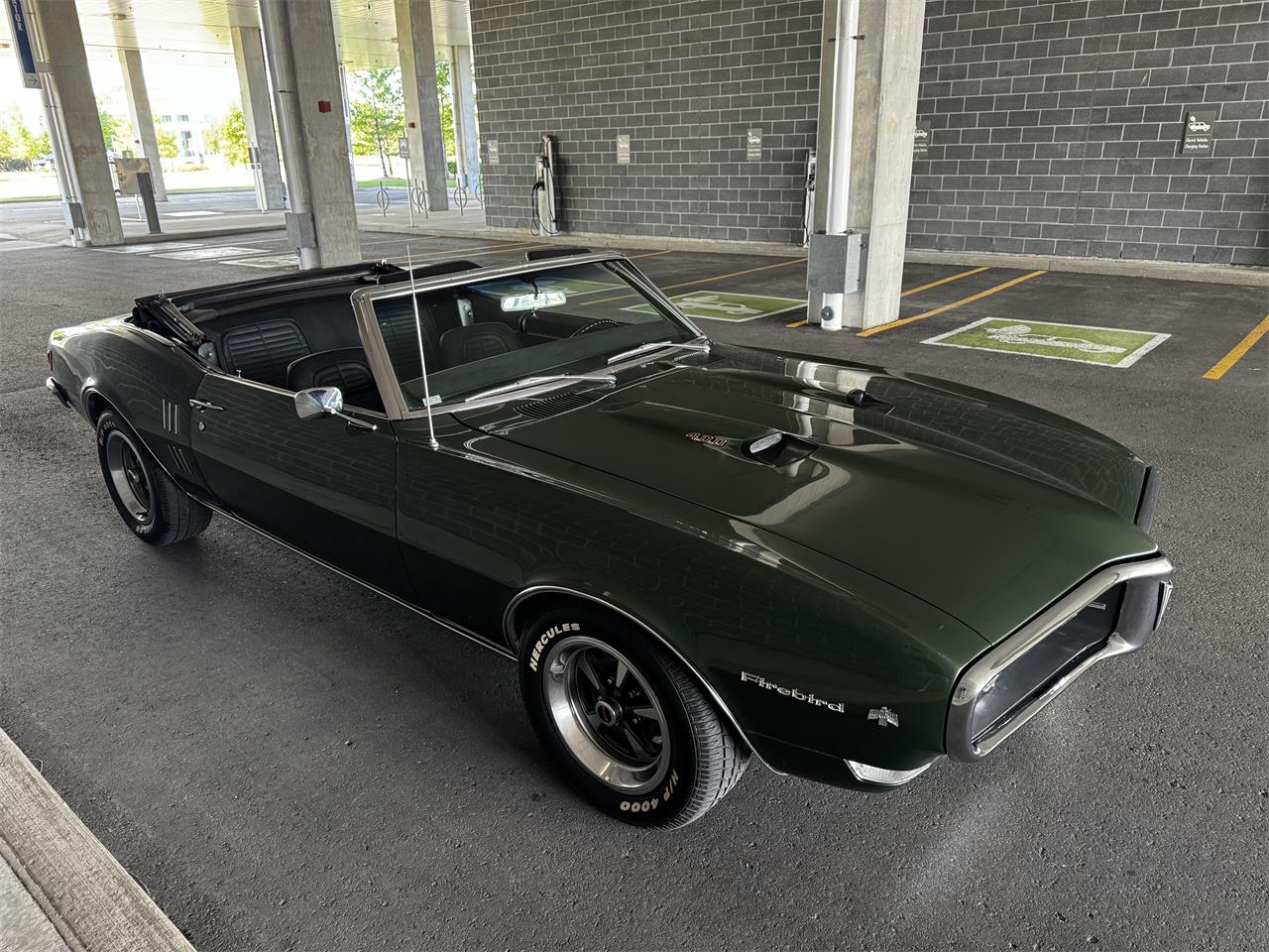 Pontiac-Firebird-1968-Forest-Green-Black-13