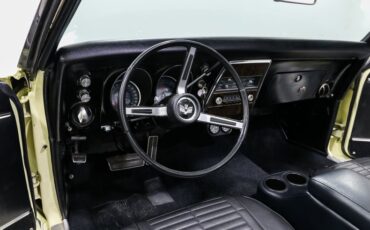 Pontiac-Firebird-1968-Yellow-BLACK-19