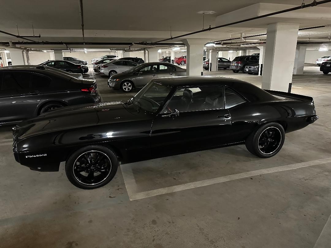 Pontiac-Firebird-1969-Coupe-2