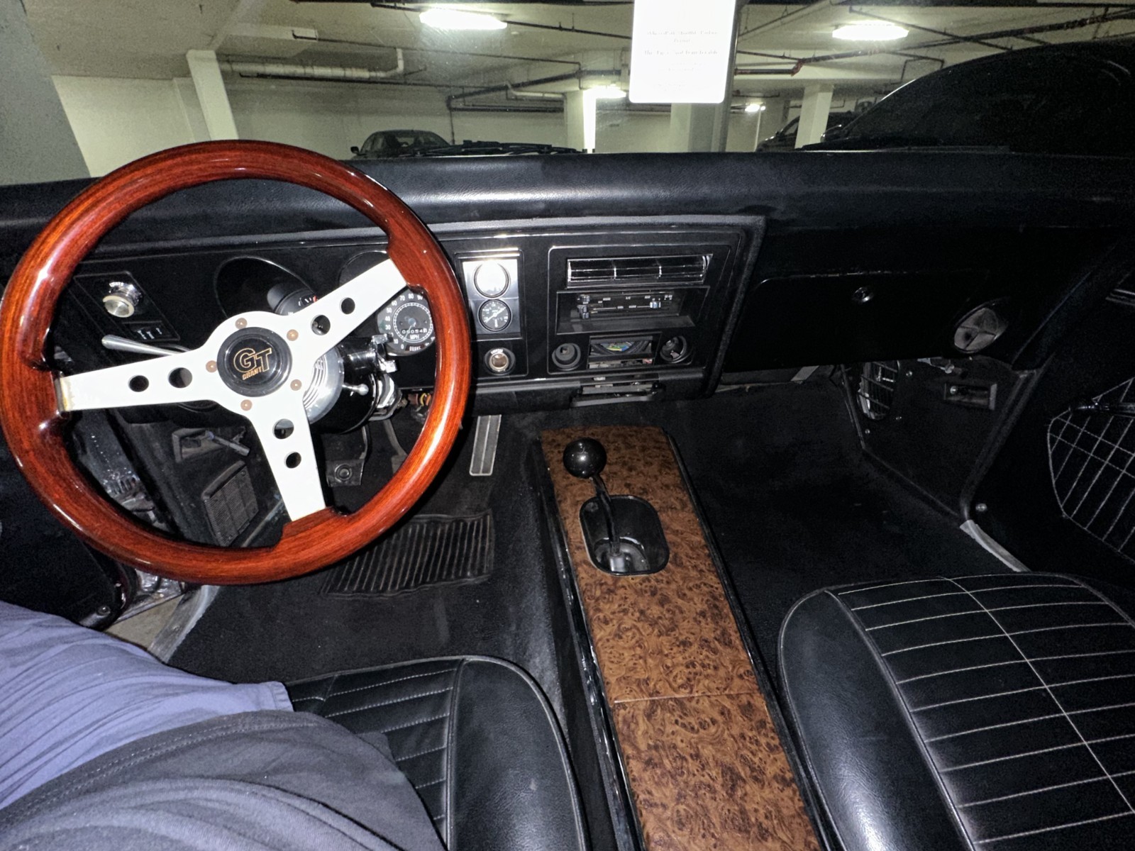 Pontiac-Firebird-1969-Coupe-7