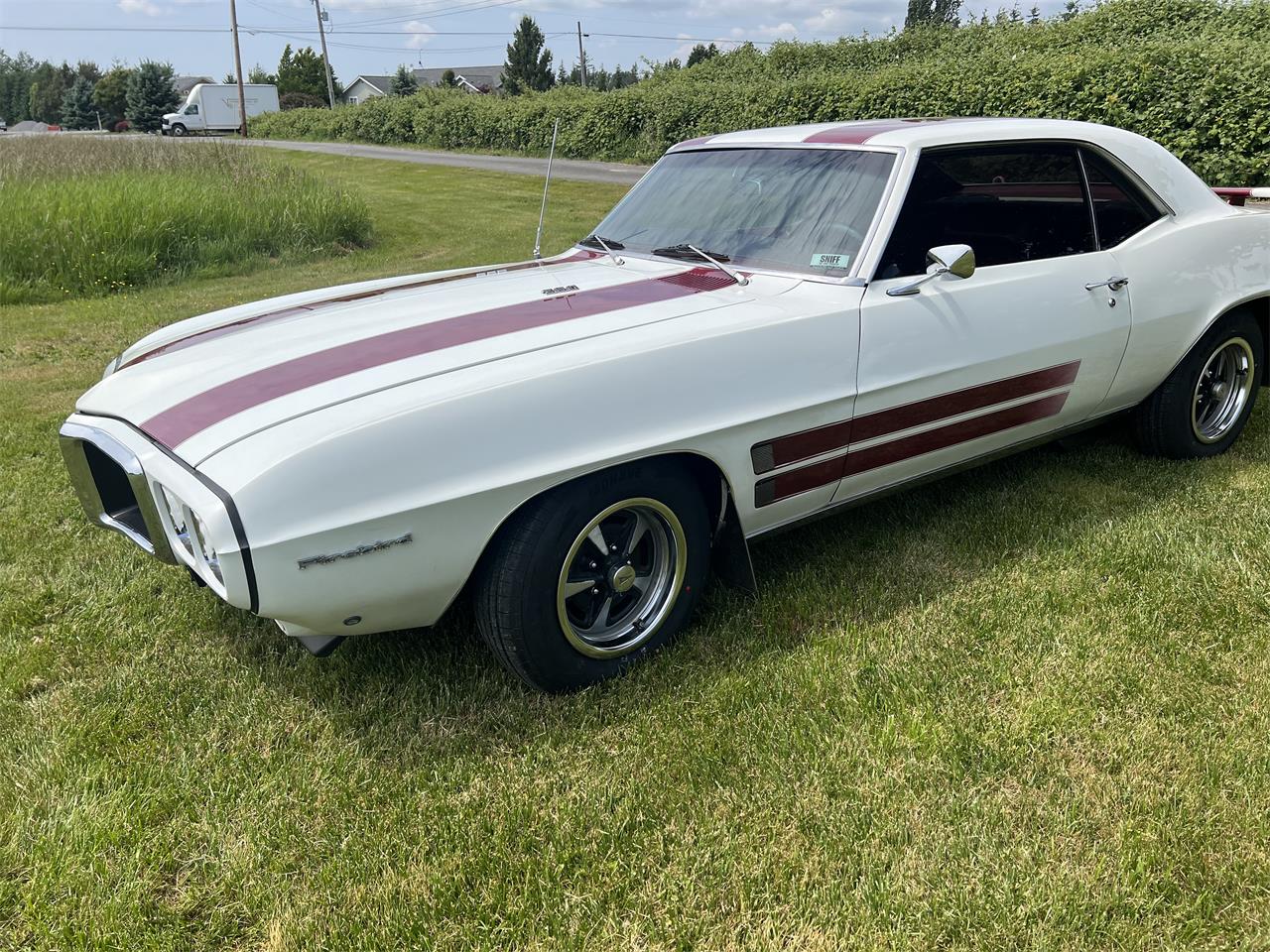 Pontiac-Firebird-1969-Pearl-White-burguney-Red-19