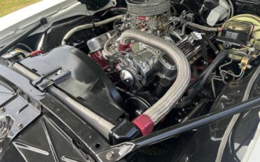 Pontiac-Firebird-1969-Pearl-White-burguney-Red-3