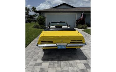 Pontiac-Firebird-1969-Yellow-White-1