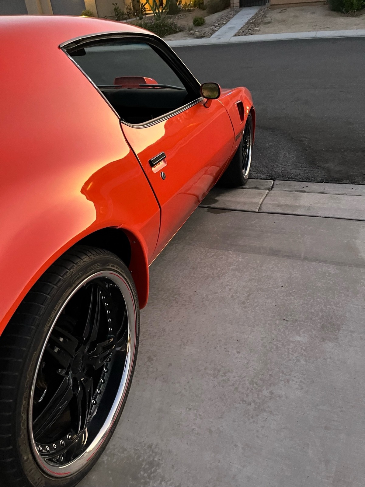 Pontiac-Firebird-1970-Sedan-2