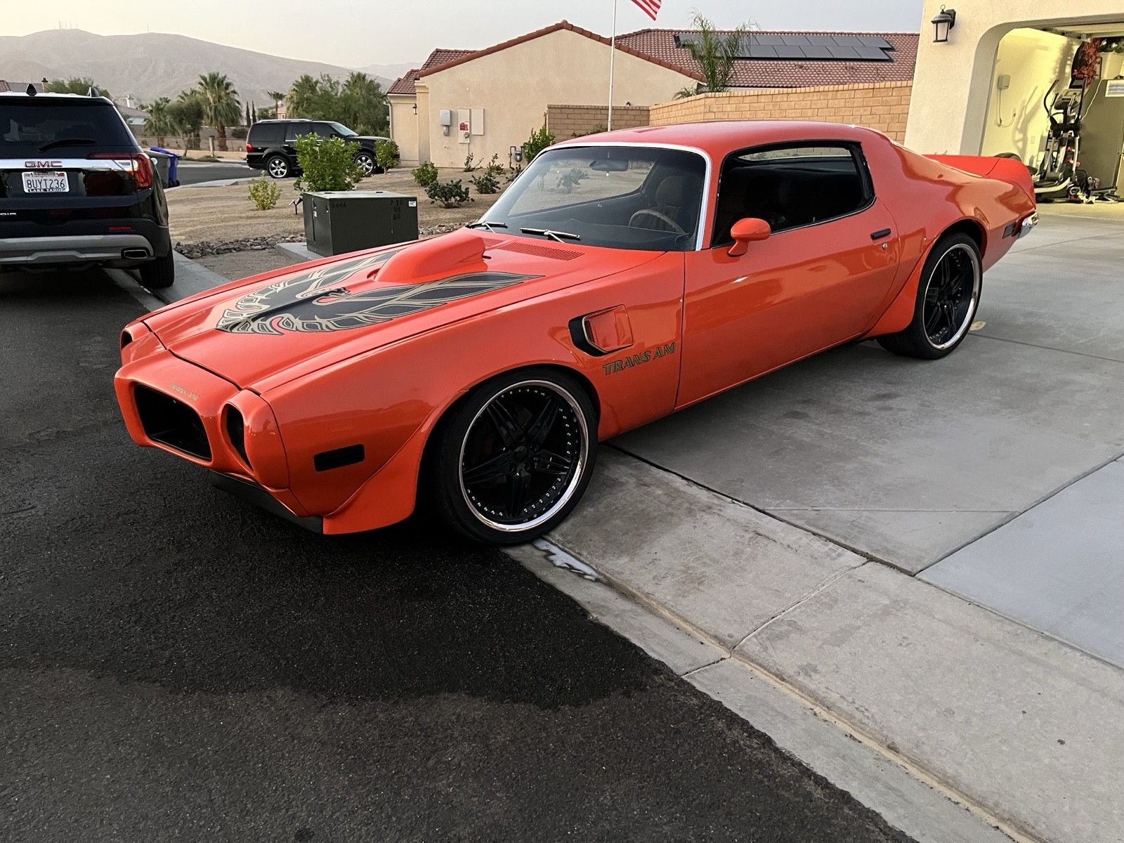 Pontiac-Firebird-1970-Sedan