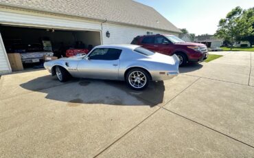 Pontiac-Firebird-1972-Coupe-2
