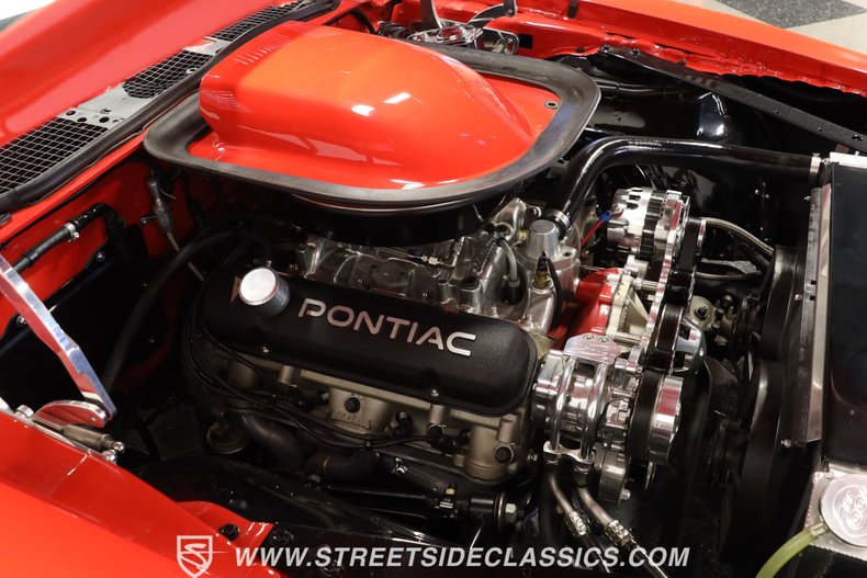 Pontiac-Firebird-1974-Buccaneer-Red-Black-16