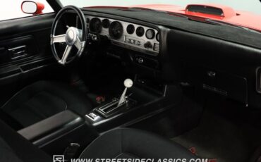 Pontiac-Firebird-1974-Buccaneer-Red-Black-44