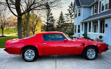 Pontiac-Firebird-1974-Coupe-3