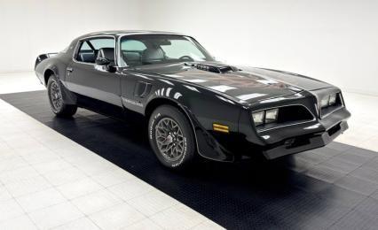 Pontiac-Firebird-1978-Starlite-Black-Gray-9